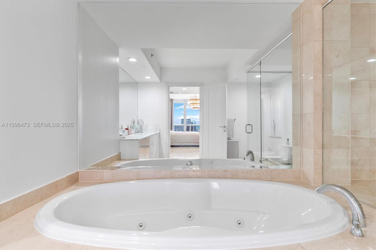 1830 S Ocean Dr, Unit 4503, Hallandale Beach, FL 33009 Photo