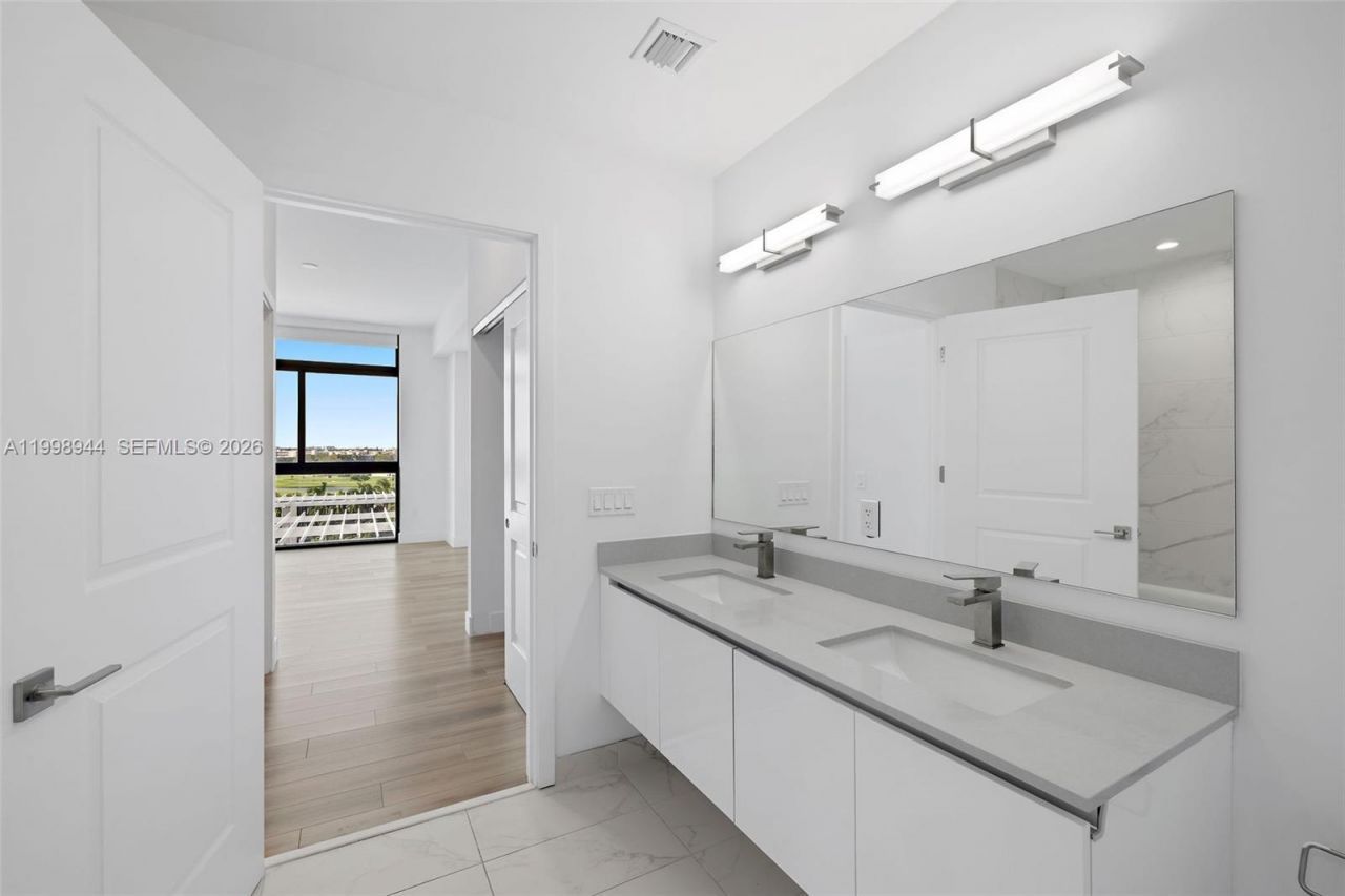 101 Diplomat Pkwy, Unit 1409, Hallandale Beach, FL 33009 Photo