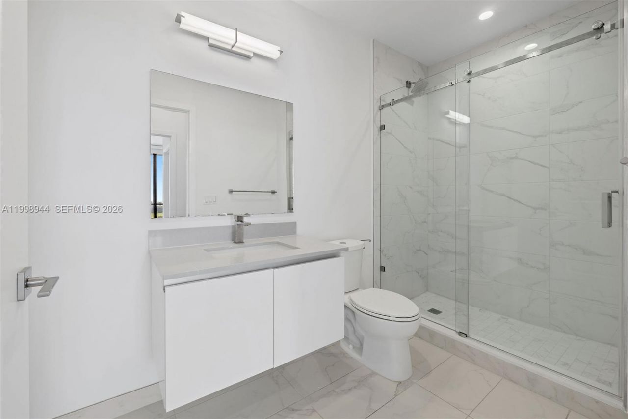 101 Diplomat Pkwy, Unit 1409, Hallandale Beach, FL 33009 Photo