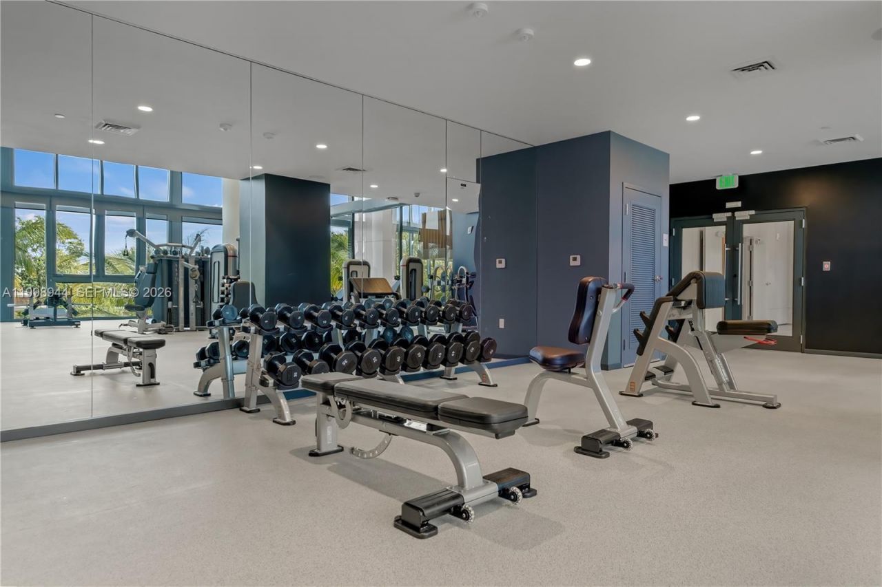 101 Diplomat Pkwy, Unit 1409, Hallandale Beach, FL 33009 Photo