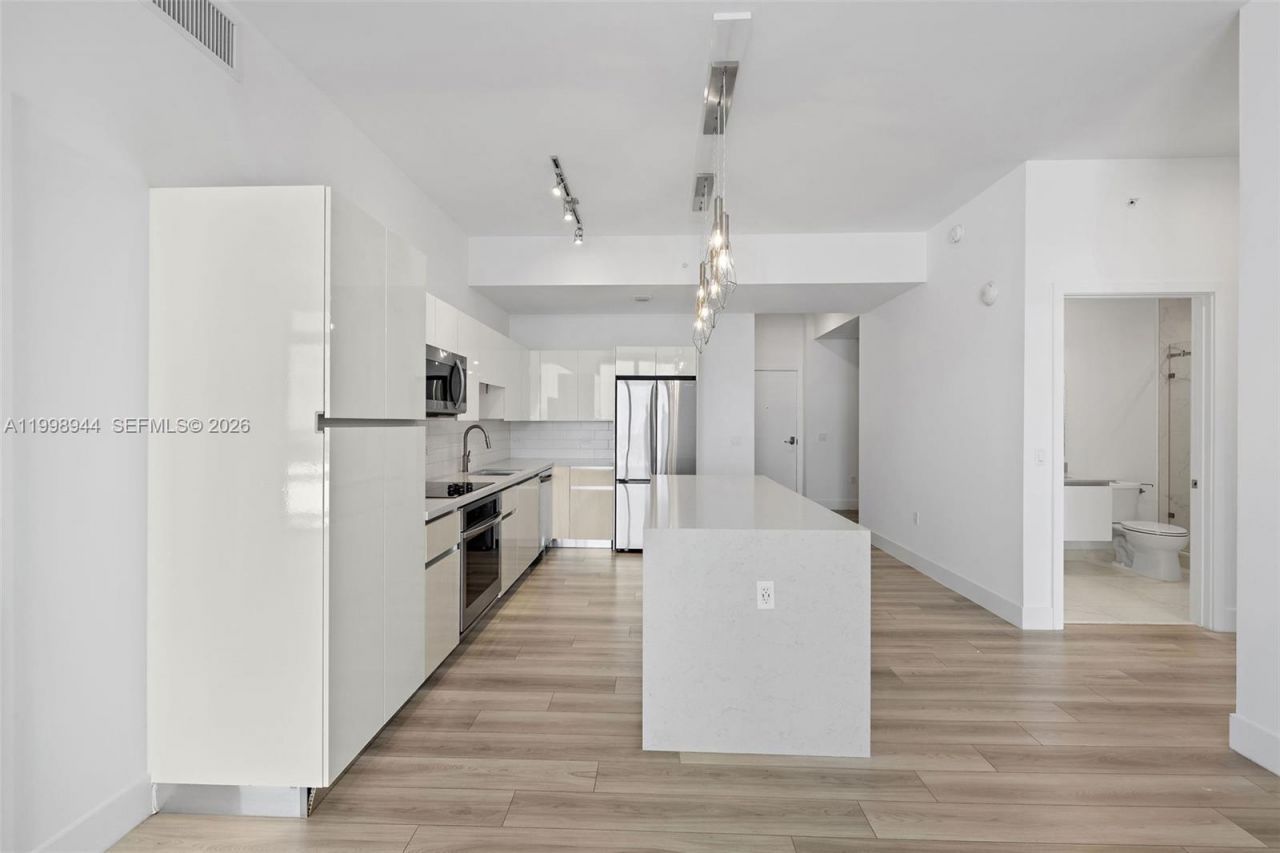 101 Diplomat Pkwy, Unit 1409, Hallandale Beach, FL 33009 Photo