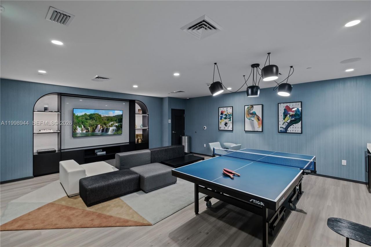 101 Diplomat Pkwy, Unit 1409, Hallandale Beach, FL 33009 Photo