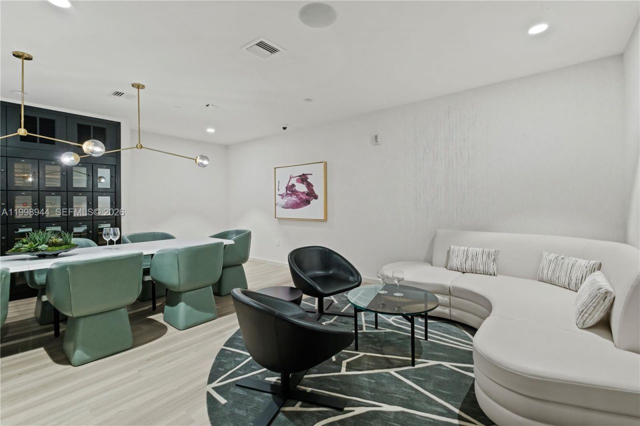 101 Diplomat Pkwy, Unit 1409, Hallandale Beach, FL 33009 Photo