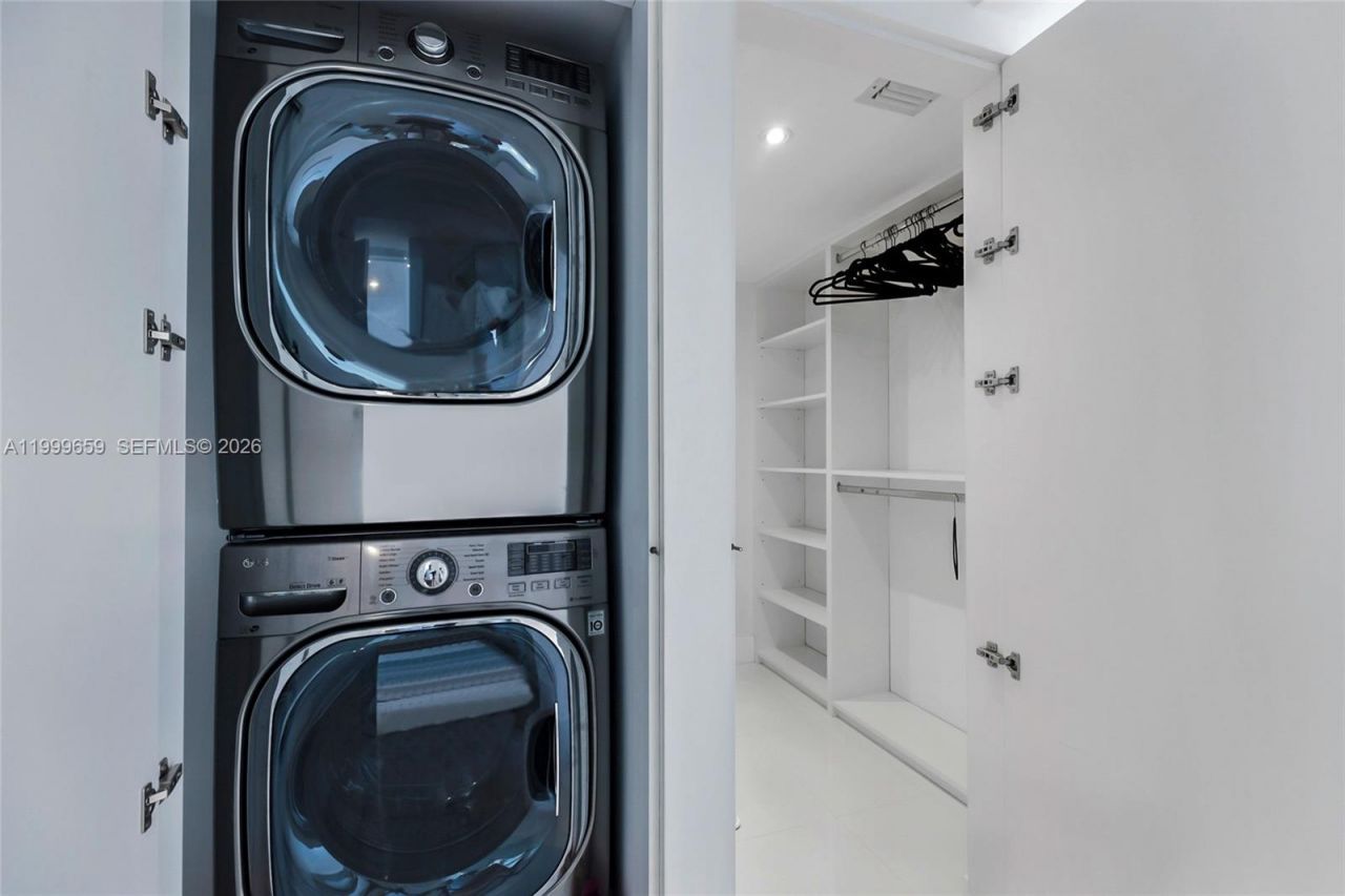 6301 Collins Ave, Unit 2103, Miami Beach, FL 33141 Photo