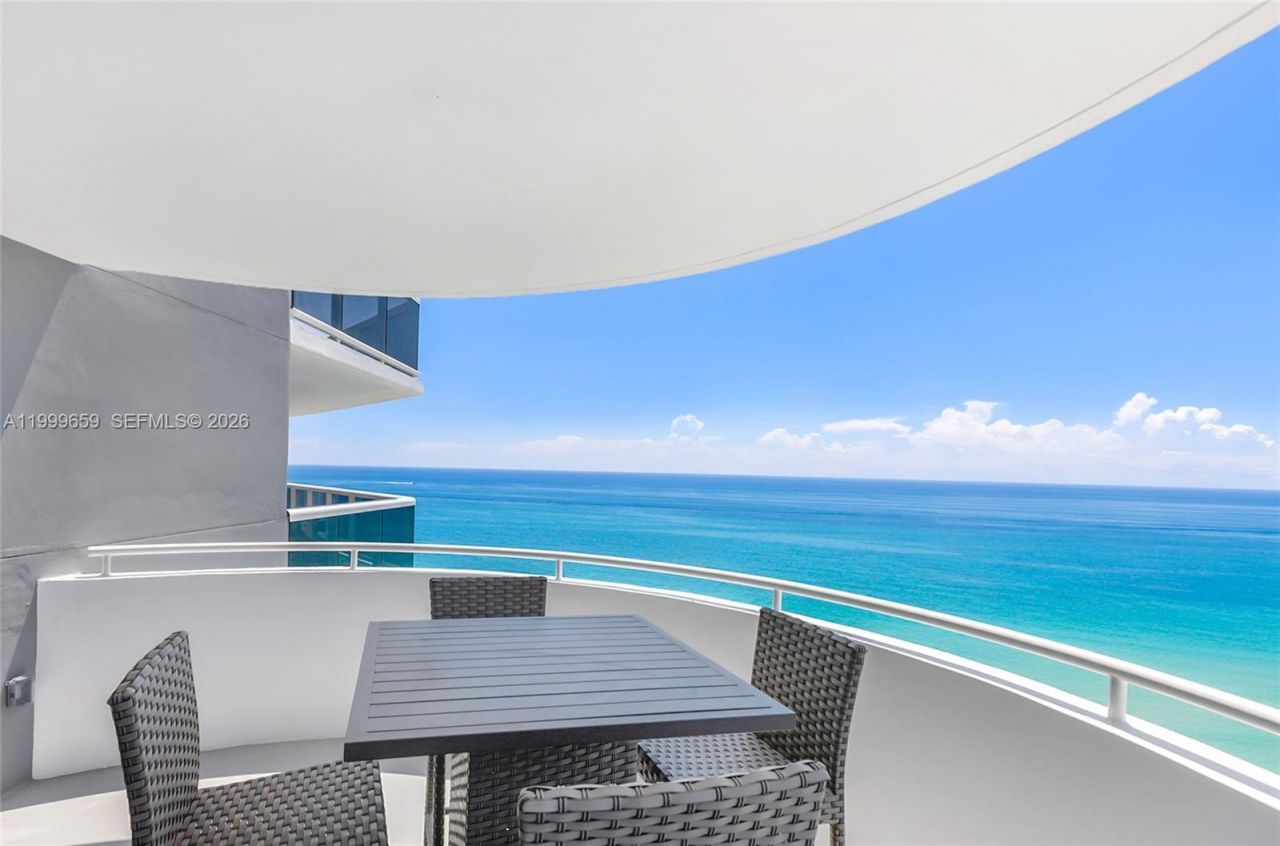 6301 Collins Ave, Unit 2103, Miami Beach, FL 33141 Photo