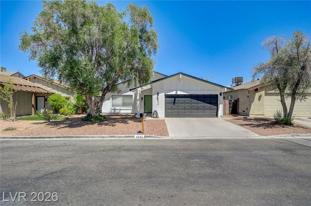 4840 Summerhill Road, Las Vegas, NV 89121 Main Photo