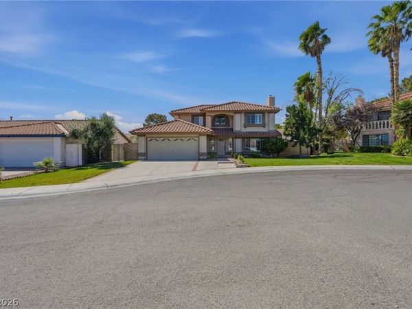 9021 Feather River Court , Las Vegas, NV 89117