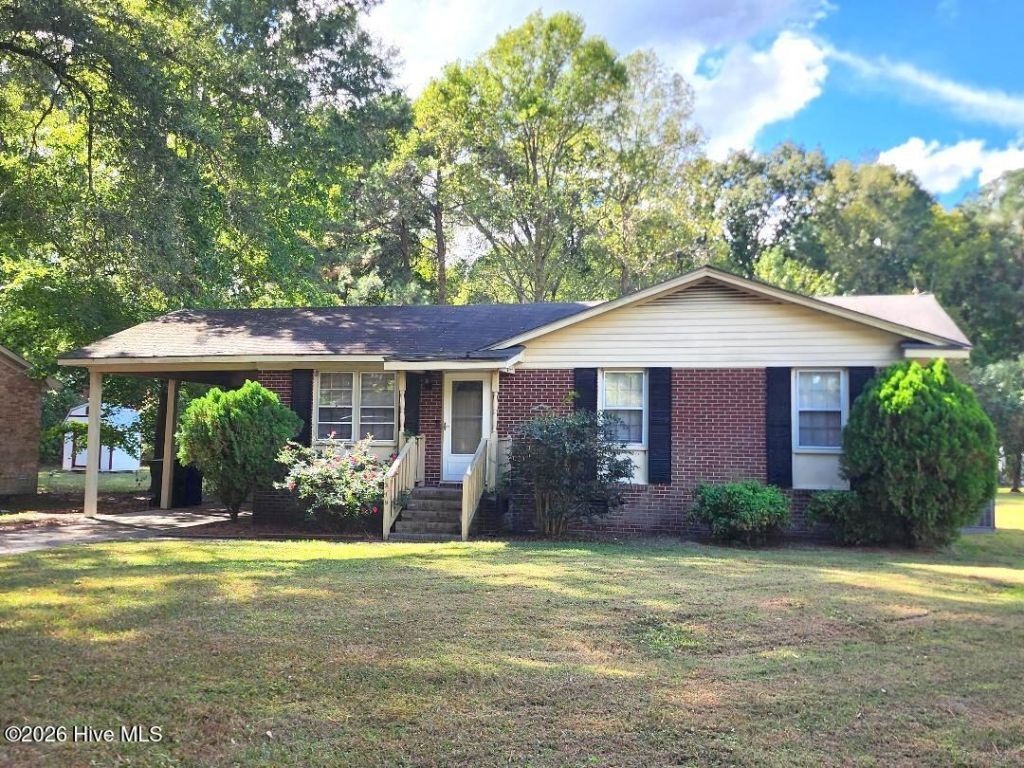 319 Oak Grove Avenue, Greenville, NC 27834 Main Photo