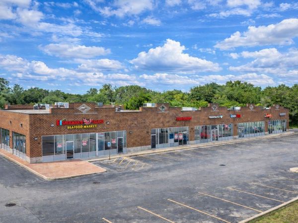 2520 Lincoln Highway , Olympia Fields, IL 60461