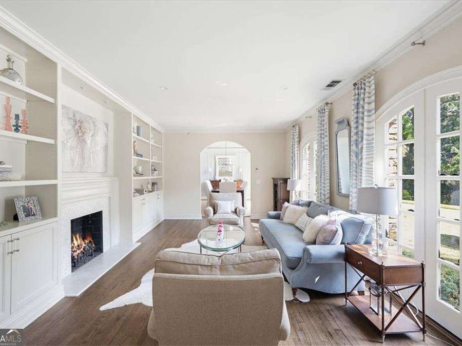 Property Image 6