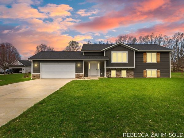 1942 Cygnet Drive, Otsego, MI 49078