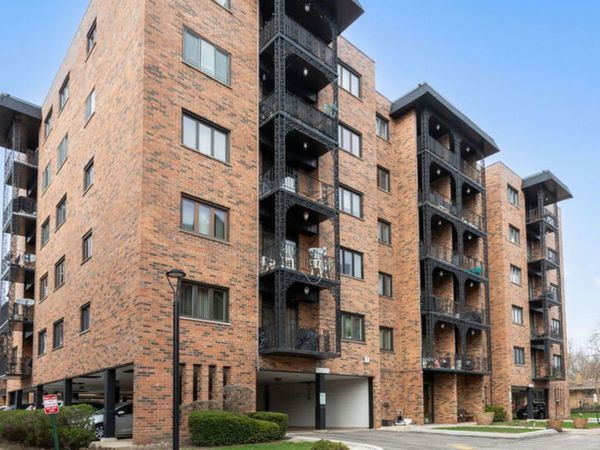 9332 Landings Lane, Unit 203D, Des Plaines, IL 60016