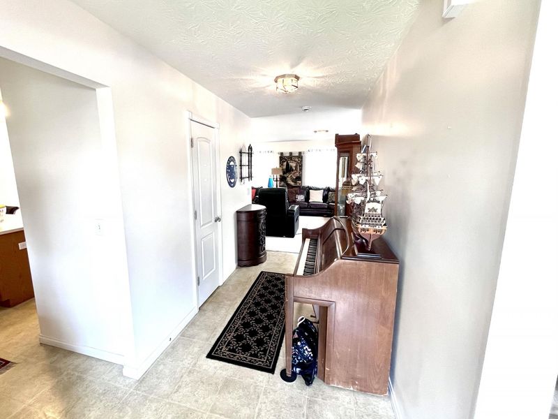 6547 Oak Crest Drive, Burlington, KY 41005 Photo 3