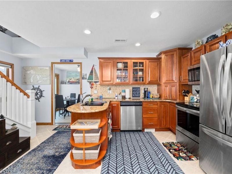 1371 Cleveland Road W, Unit E, Huron, OH 44839 Photo 11