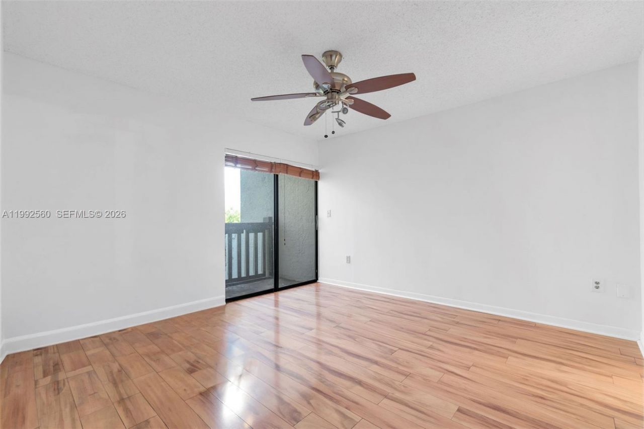 1021 Mockingbird Ln, Unit 302, Plantation, FL 33324 Photo