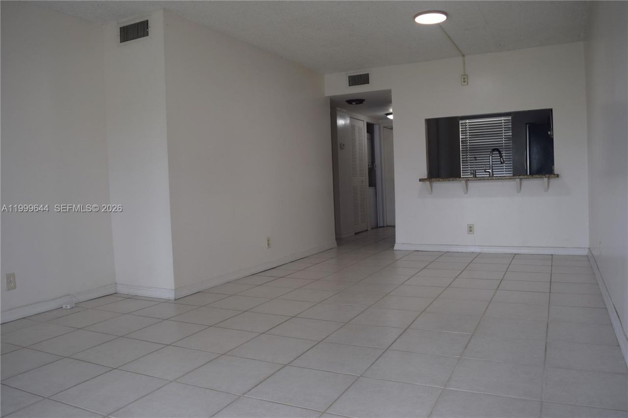 10013 Winding Lake Rd, Unit 102, Sunrise, FL 33351 Photo