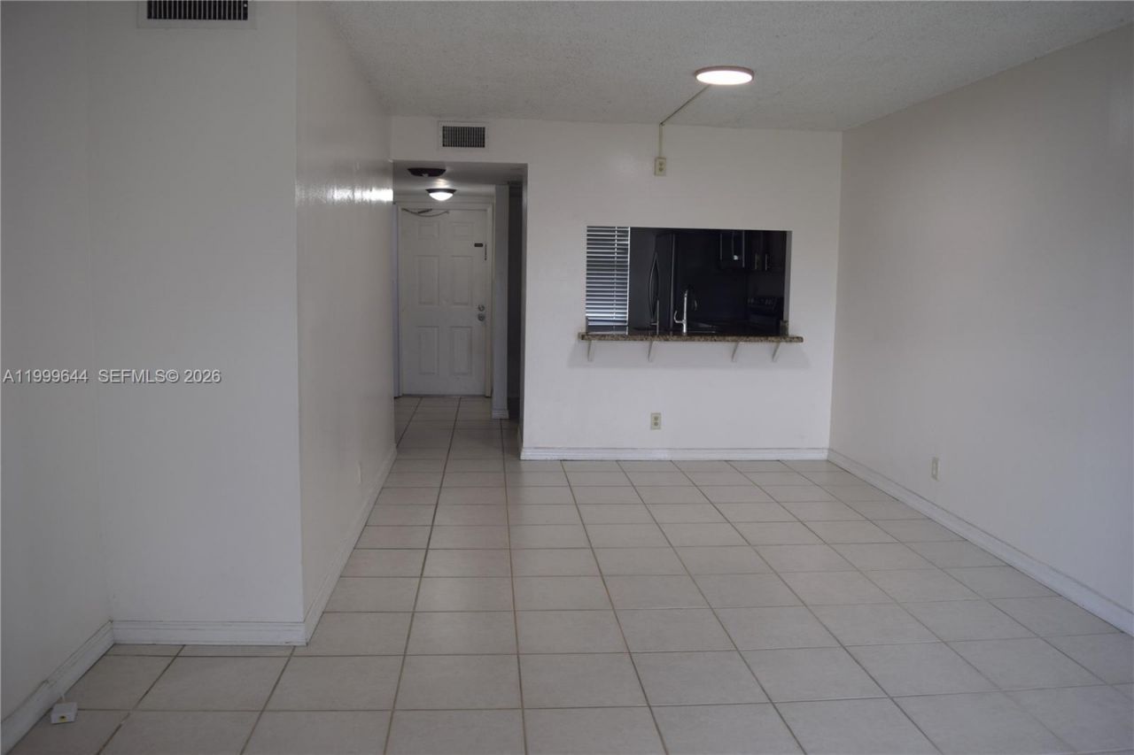 10013 Winding Lake Rd, Unit 102, Sunrise, FL 33351 Photo