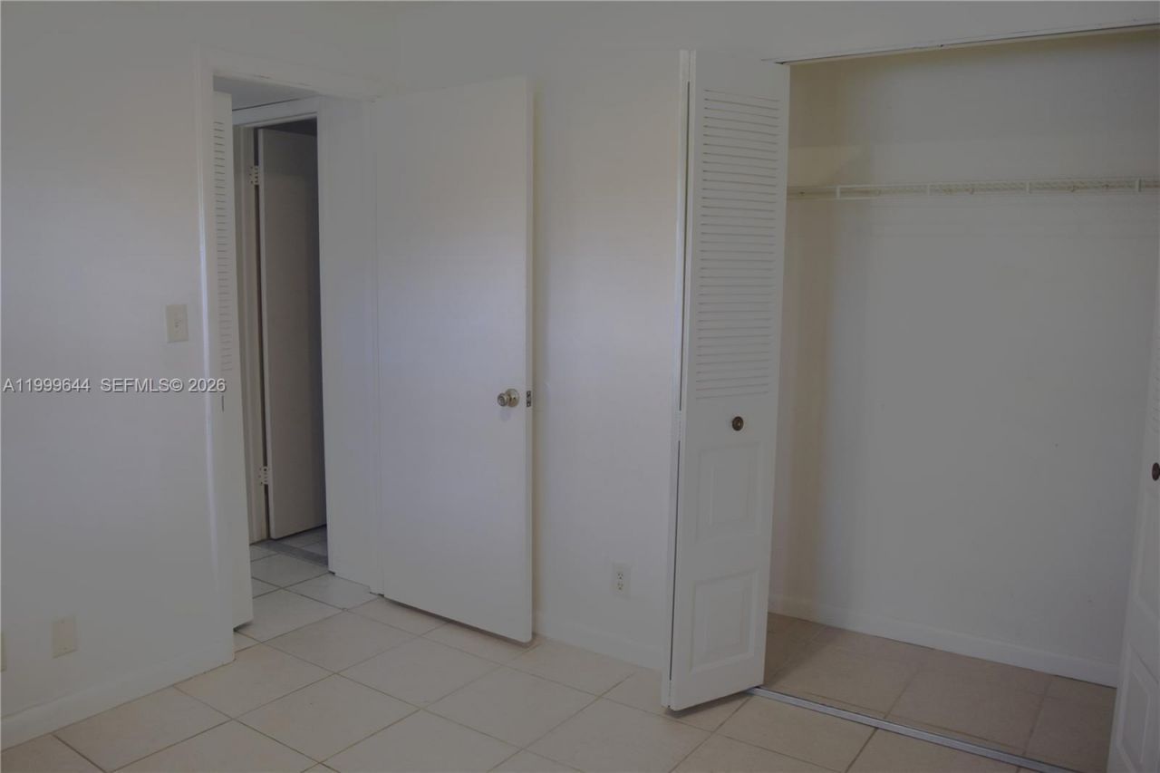 10013 Winding Lake Rd, Unit 102, Sunrise, FL 33351 Photo