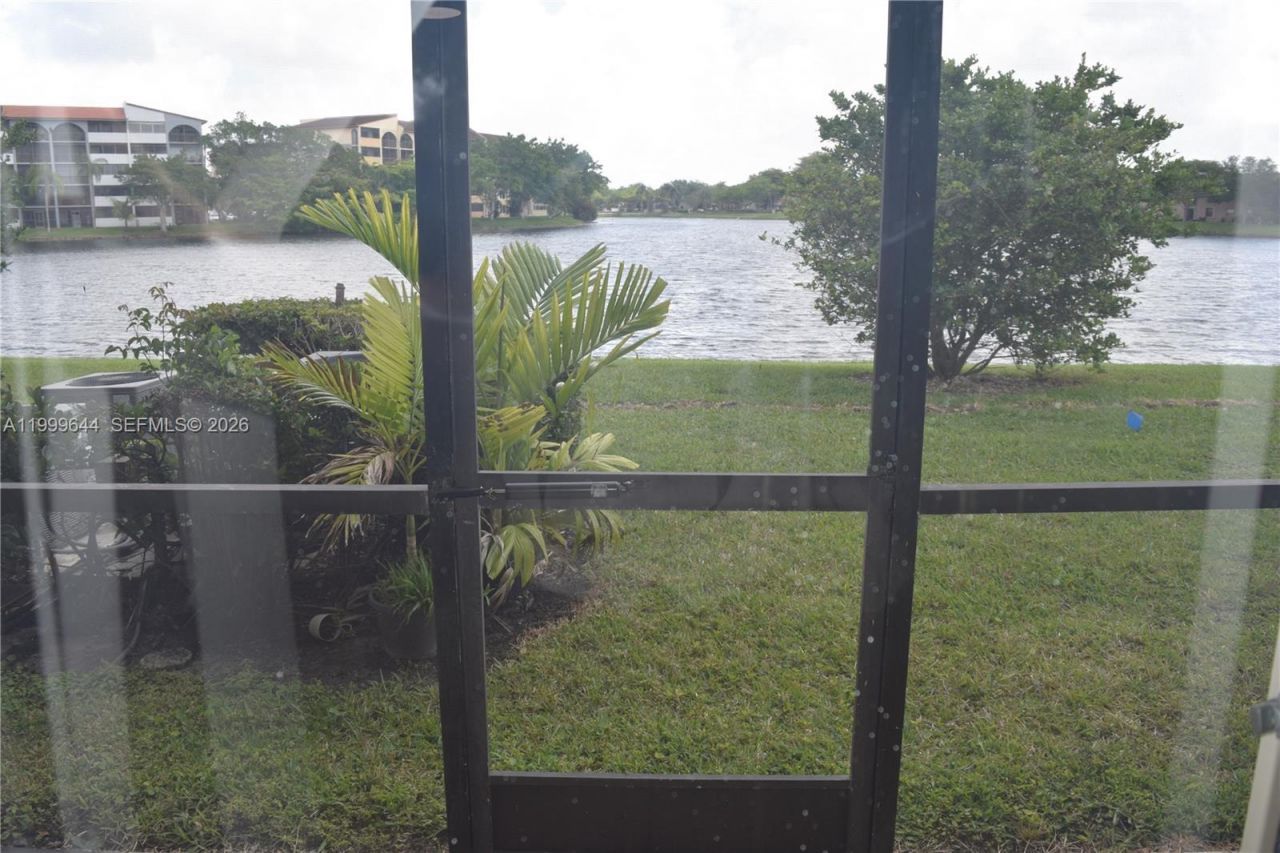 10013 Winding Lake Rd, Unit 102, Sunrise, FL 33351 Photo