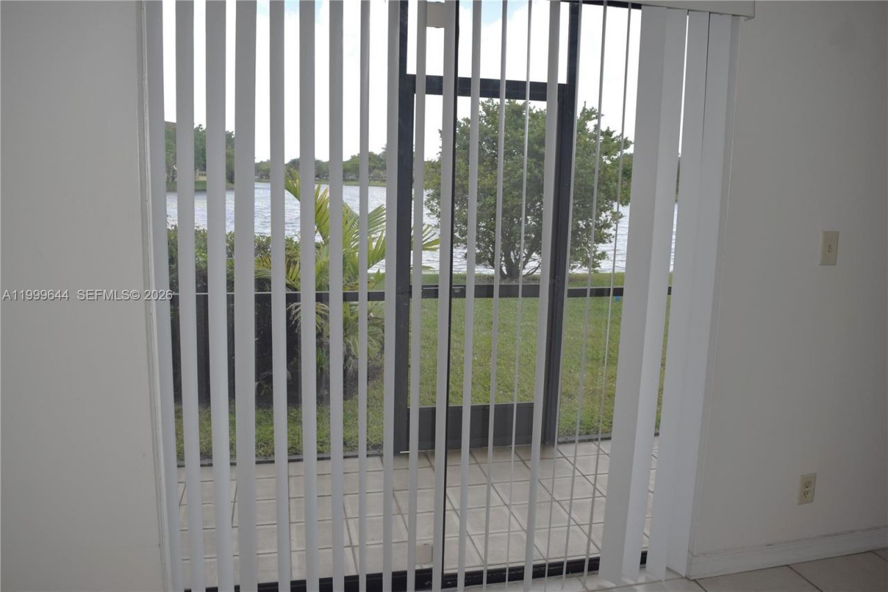 10013 Winding Lake Rd, Unit 102, Sunrise, FL 33351 Photo