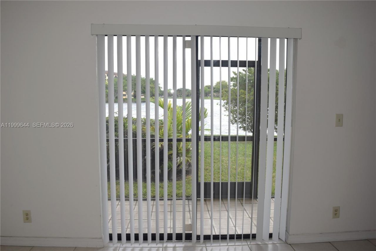 10013 Winding Lake Rd, Unit 102, Sunrise, FL 33351 Photo