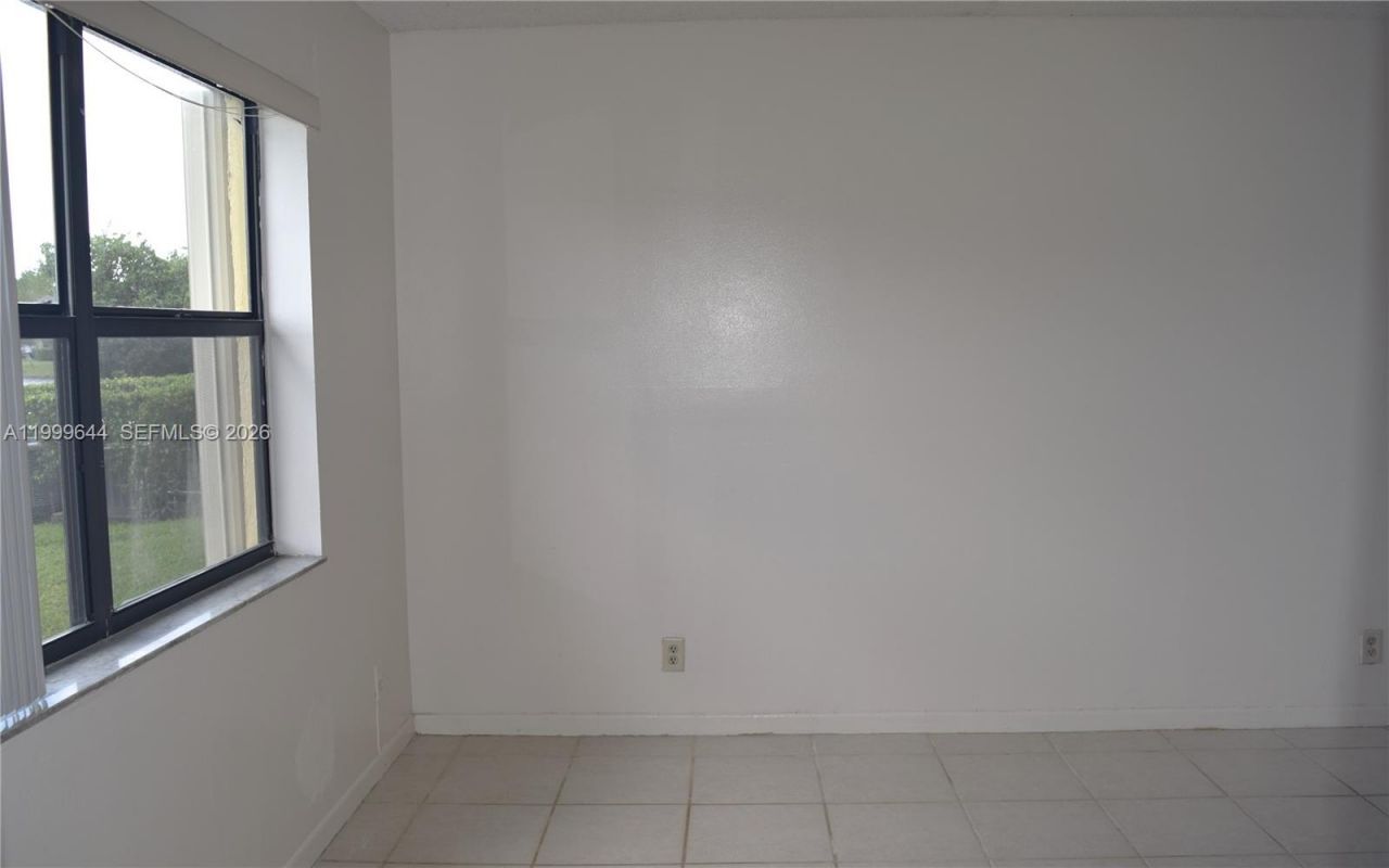 10013 Winding Lake Rd, Unit 102, Sunrise, FL 33351 Photo