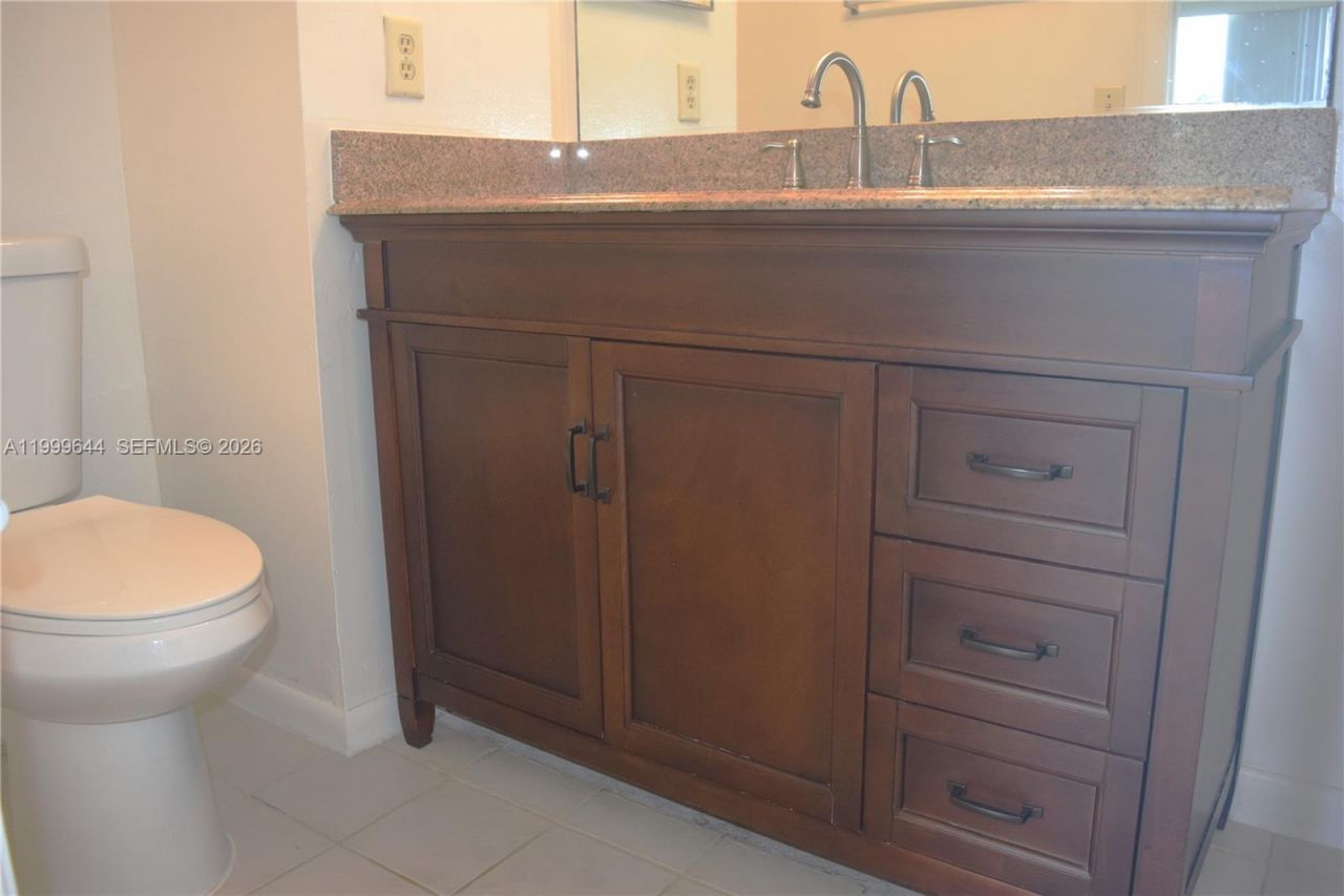 10013 Winding Lake Rd, Unit 102, Sunrise, FL 33351 Photo