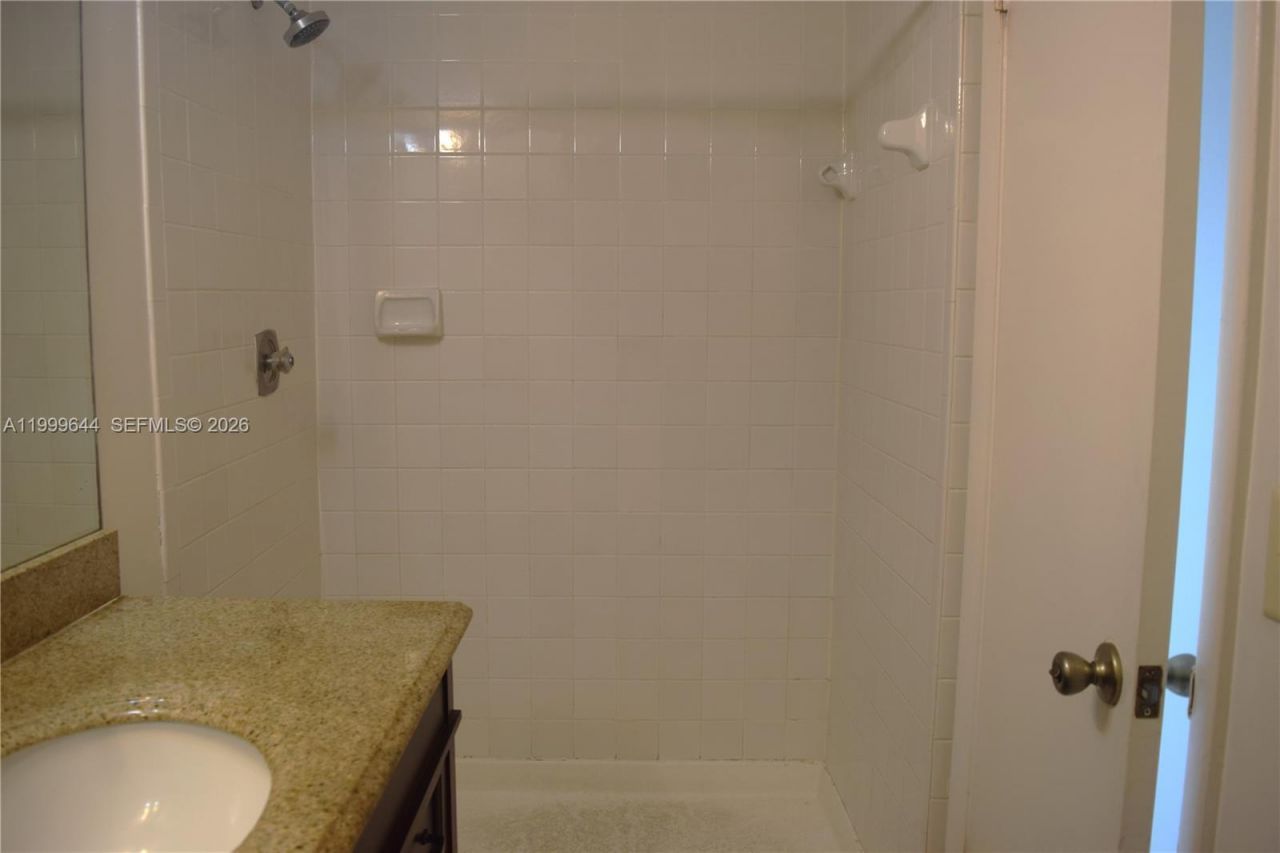 10013 Winding Lake Rd, Unit 102, Sunrise, FL 33351 Photo