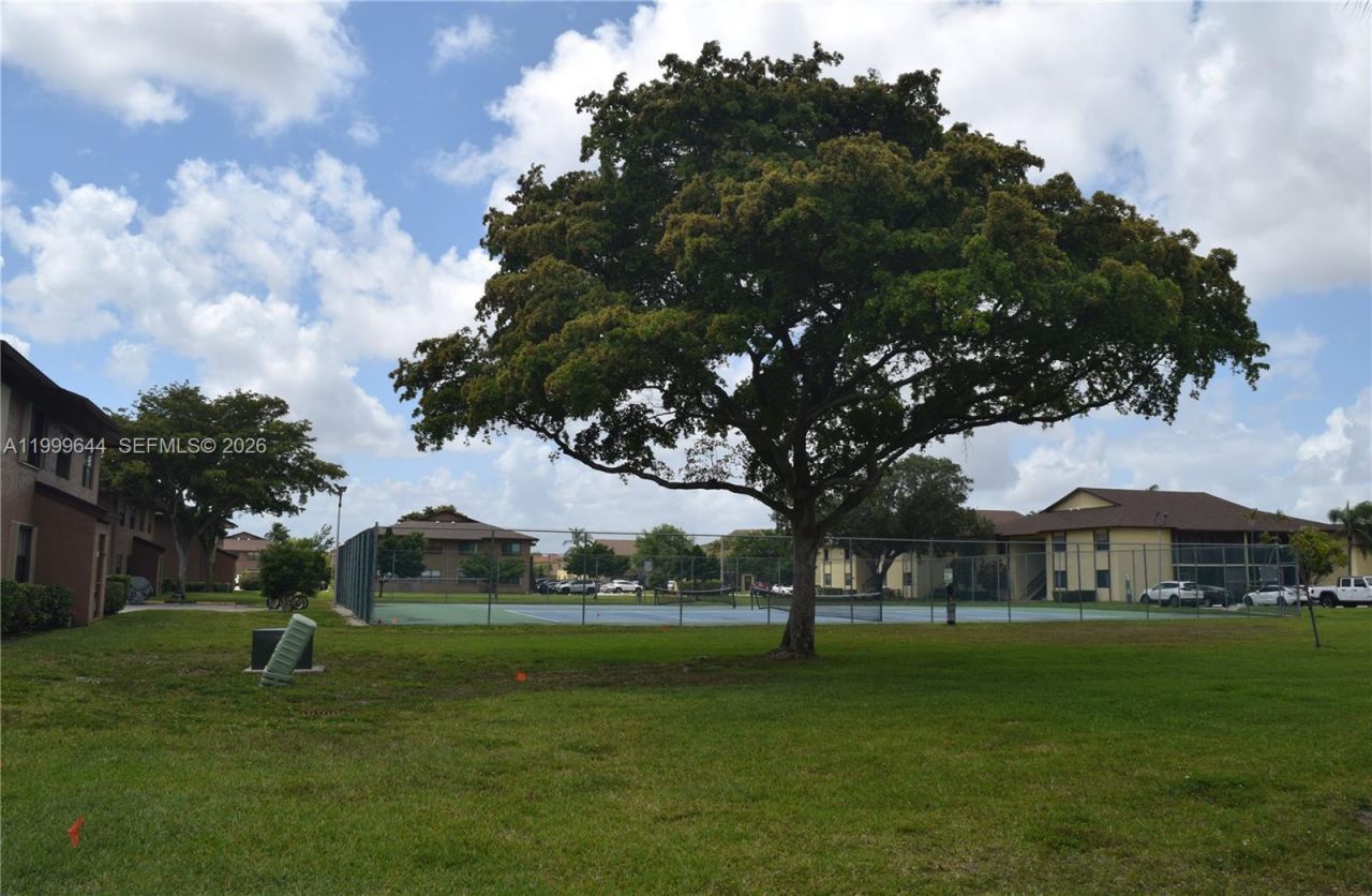 10013 Winding Lake Rd, Unit 102, Sunrise, FL 33351 Photo