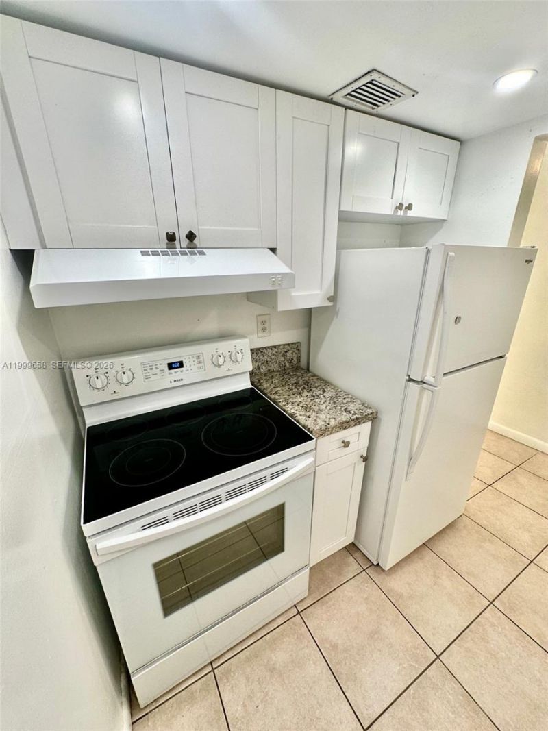 8550 SW 109th Ave, Unit 5-221, Miami, FL 33173 Photo