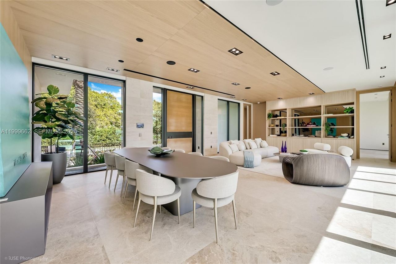 770 Lake Rd, Miami, FL 33137 Photo