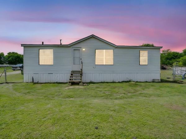 373 Eubanks Road , Maypearl, TX 76064