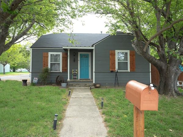 201 S Lane Street, Decatur, TX 76234