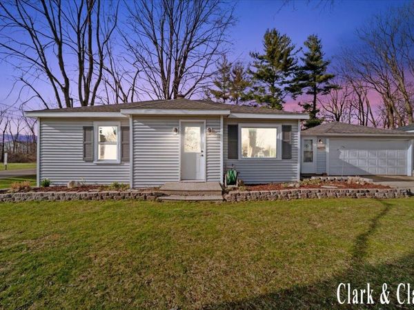 525 W Randall Street, Coopersville, MI 49404