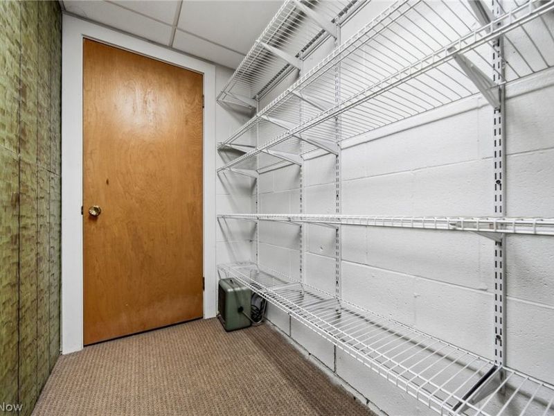 5625 Strausser Street NW, North Canton, OH 44720 Photo 30