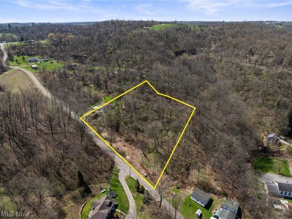 115 Township Road 501 , Mingo Junction, OH 43938