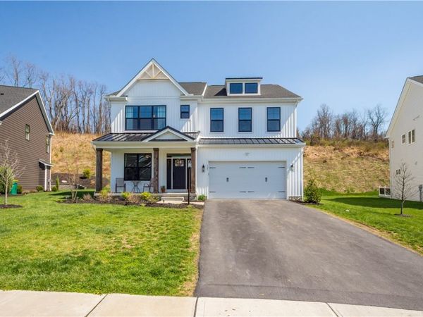 121 Maggie Dr, Eighty Four, PA 15330