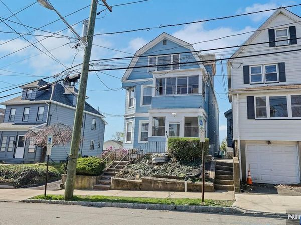 8 Elm Street, WEST ORANGE, NJ 07052