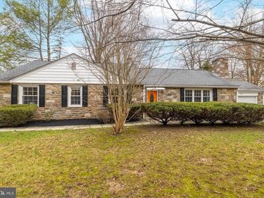 1405 W CHURCH ROAD, WYNCOTE, PA 19095