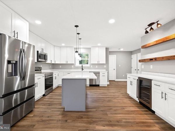 4437 DUPONT PKY, TOWNSEND, DE 19734