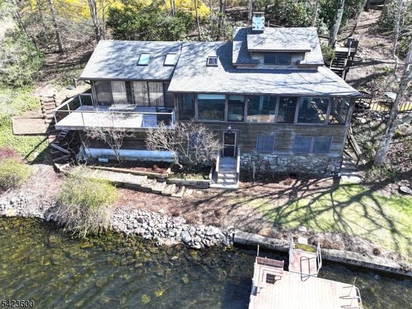 56 E Shore Trl, Sandyston, NJ 07826