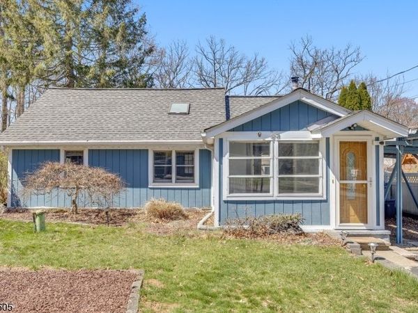 28 Oriole Rd, Jefferson, NJ 07438