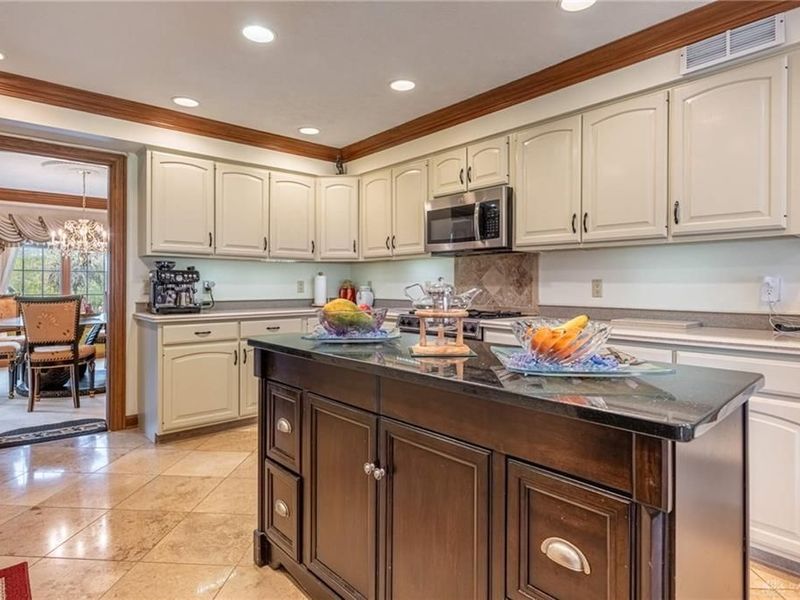 861 Kelsey Court, Washington Township, OH 45458 Photo 11