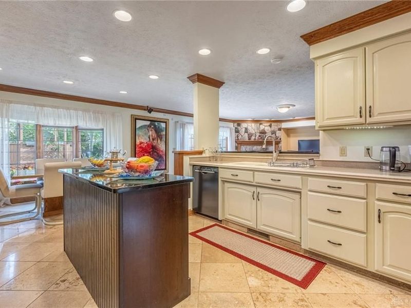 861 Kelsey Court, Washington Township, OH 45458 Photo 12