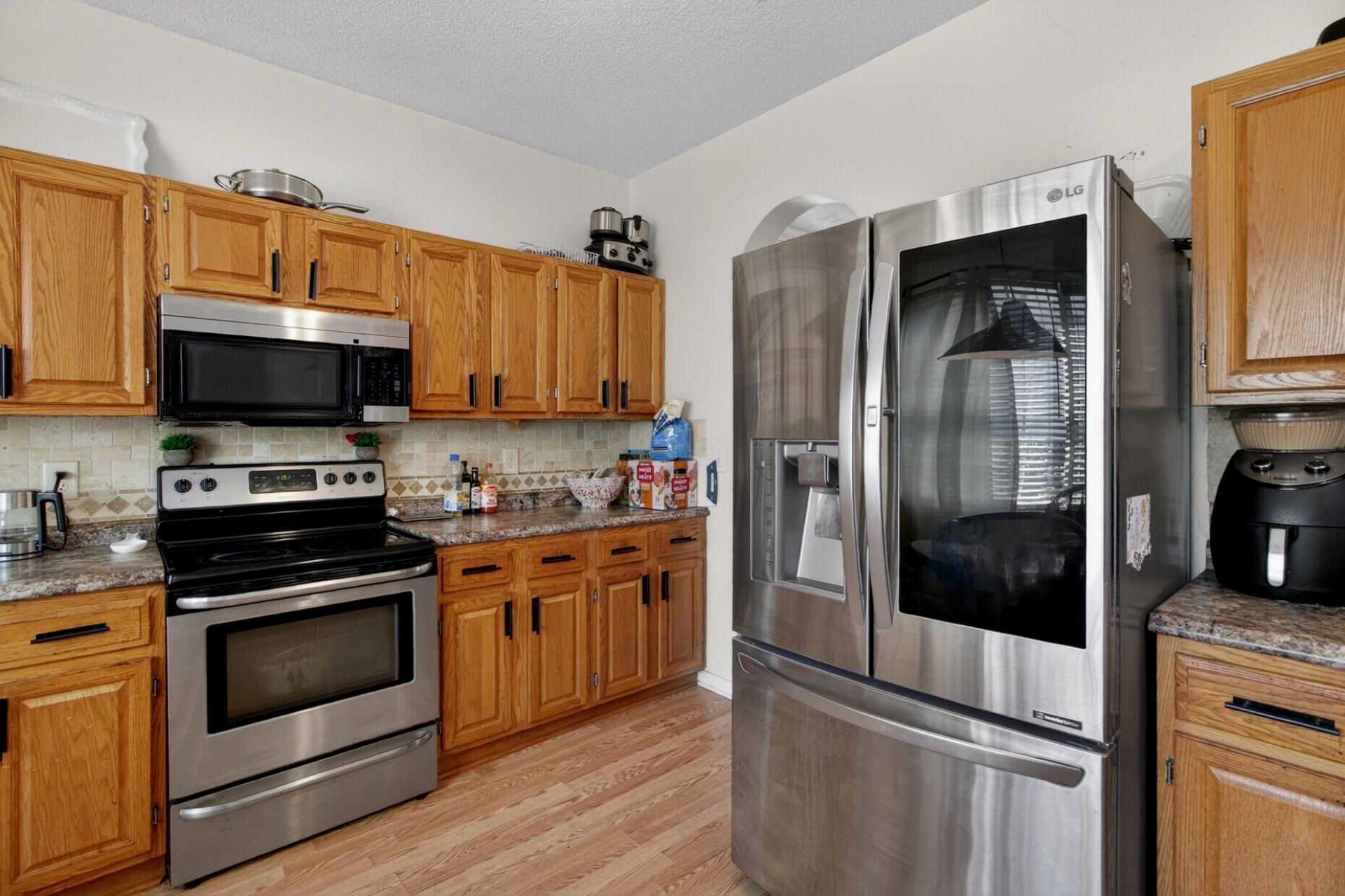 5400 Dwight Drive Photo 17