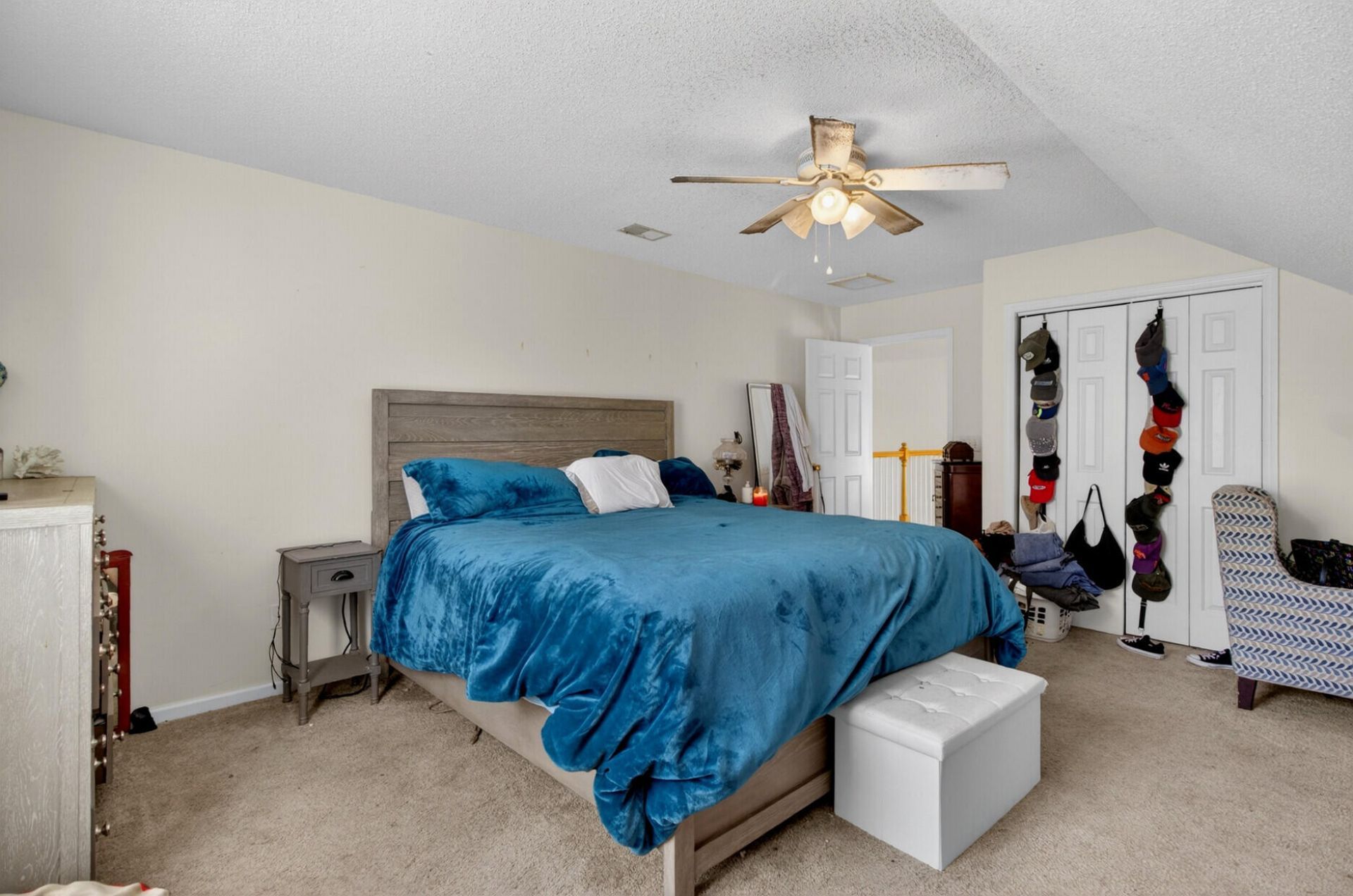 5400 Dwight Drive Photo 28