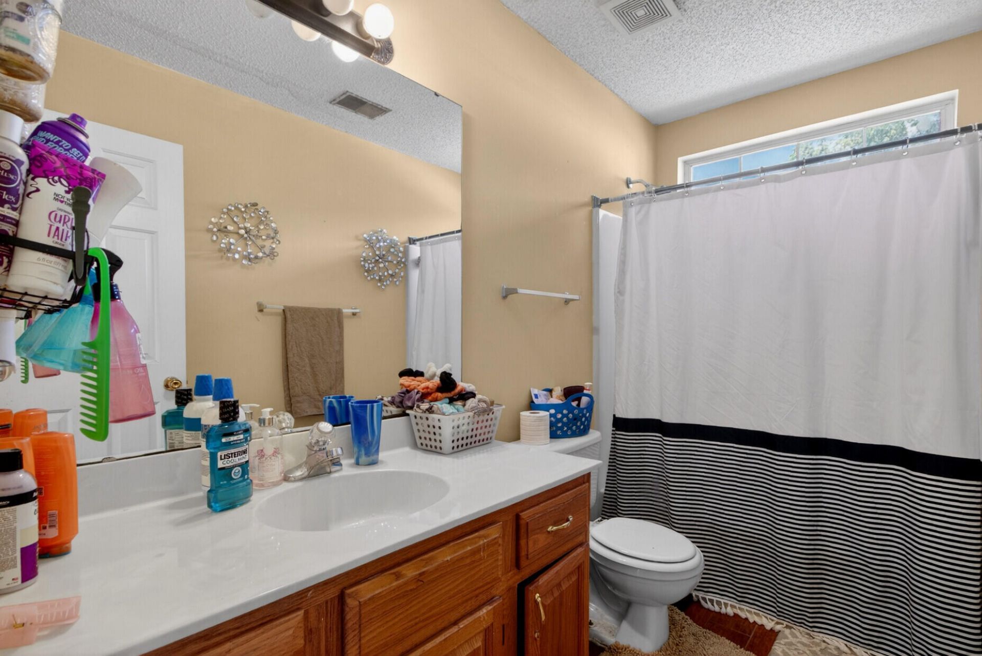 5400 Dwight Drive Photo 31