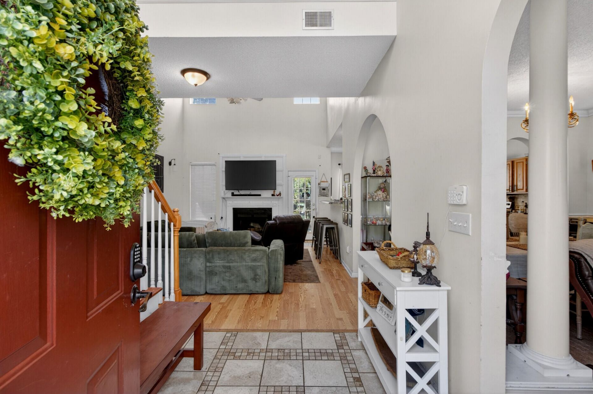 5400 Dwight Drive Photo 6