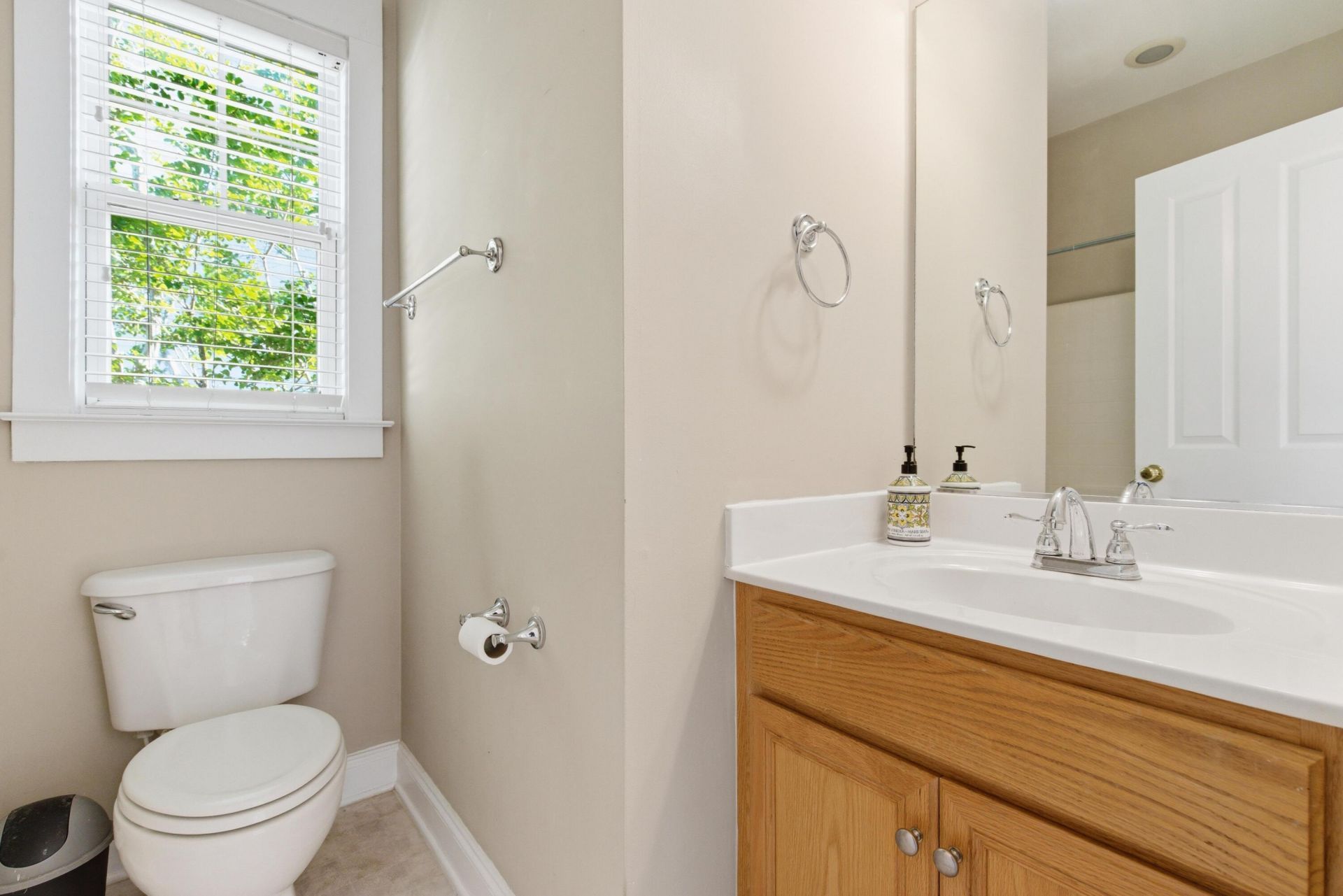 203 Hydrangea Street Photo 12