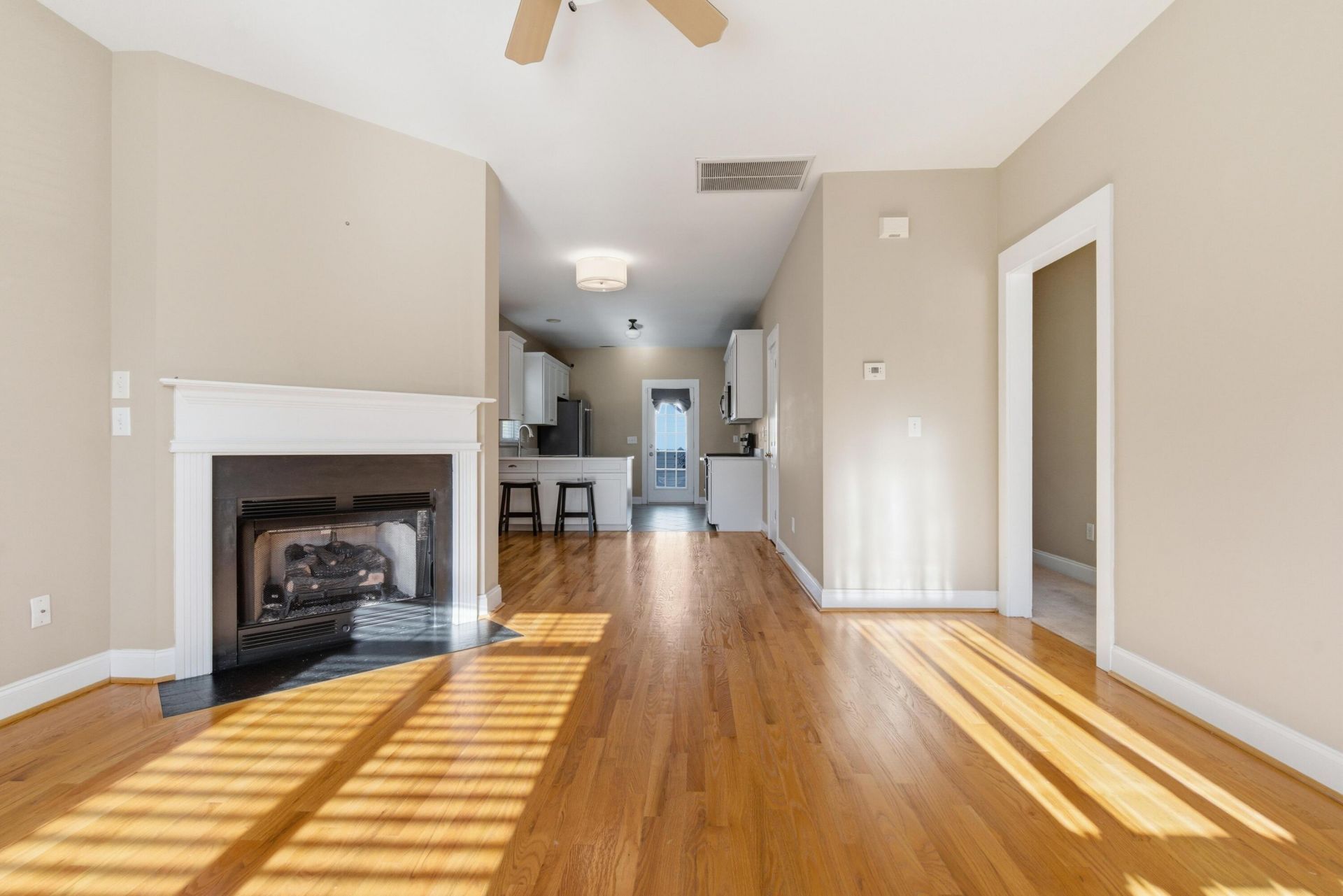 203 Hydrangea Street Photo 15